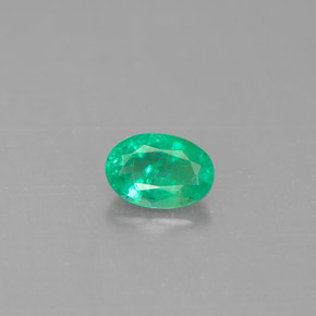 Esmeralda verde natural 0,45ct, corte oval, SI-I1