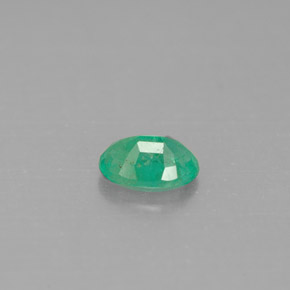 Esmeralda verde natural 0,45ct, corte oval, SI-I1