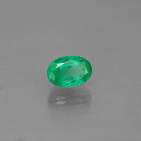 Esmeralda verde natural 0,58ct, corte oval, SI
