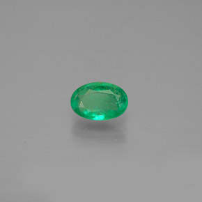 Esmeralda verde natural 0,40ct, corte oval, SI