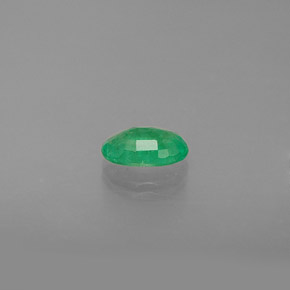 Esmeralda verde natural 0,40ct, corte oval, SI