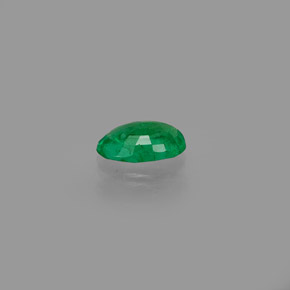 Esmeralda verde natural 0,40ct, corte oval, SI