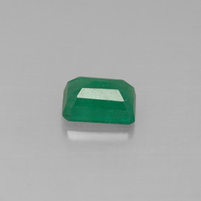 Esmeralda verde natural 0,63ct, corte esmeralda, SI-I1