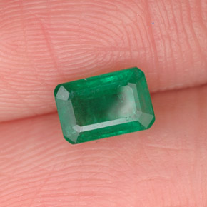 Esmeralda verde natural 0,68ct, corte esmeralda, SI-I1