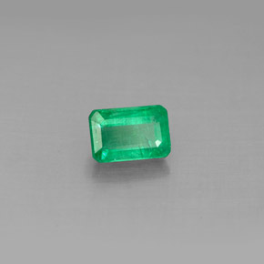 Esmeralda verde natural 0,65ct, corte esmeralda, SI-I1