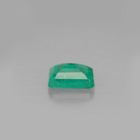 Esmeralda verde natural 0,64ct, corte esmeralda, SI-I1