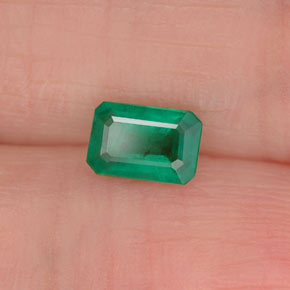 Esmeralda verde natural 0,45ct, corte esmeralda, SI-I1