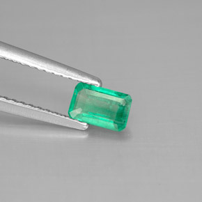 Esmeralda verde natural 0,37ct, corte esmeralda, SI
