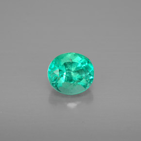 Esmeralda verde natural 0,74ct, corte oval, VS-SI