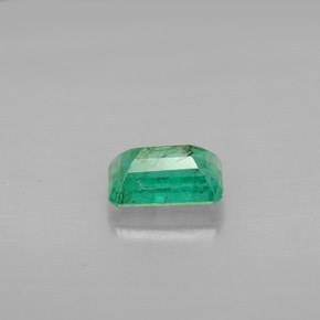 Esmeralda verde natural 0,60ct, corte esmeralda, VS-SI