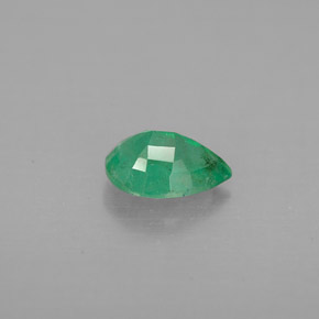 Esmeralda verde natural 0,66ct, formato de pêra, VS-SI