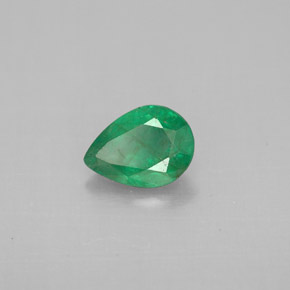 Esmeralda verde natural 0,59ct, formato de pêra, VS-SI