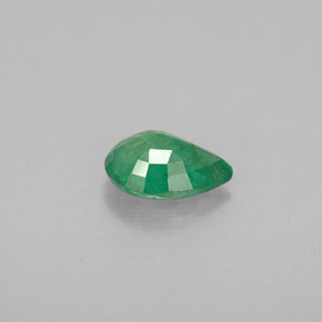 Esmeralda verde natural 0,59ct, formato de pêra, VS-SI