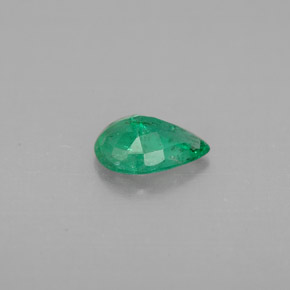 Esmeralda verde natural 0,50ct, formato de pêra, VS-SI