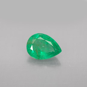 Esmeralda Verde Natural 1.27ct, Formato de pêra, VS-SI