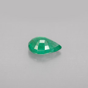 Esmeralda verde natural 0,99ct, formato de pêra, VS-SI