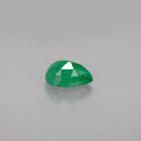 Esmeralda verde natural 0,78ct, formato de pêra, VS-SI