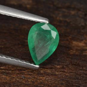 Esmeralda verde natural 0,69ct, formato de pêra, I1