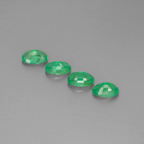 Pedras preciosas de esmeralda verde natural de  ct, corte oval, VS-SI