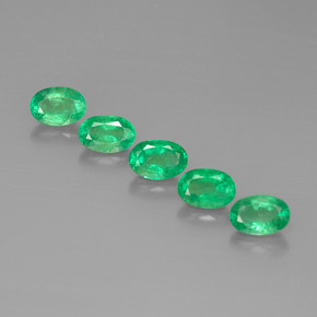 Pedras preciosas de esmeralda verde natural de  ct, corte oval, VS-SI