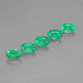 Pedras preciosas de esmeralda verde natural de  ct, corte oval, VS-SI