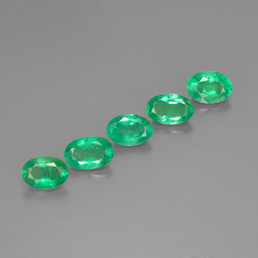 Pedras preciosas de esmeralda verde natural de  ct, corte oval, VS-SI
