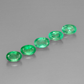 Pedras preciosas de esmeralda verde natural de  ct, corte oval, VS-SI