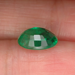 Esmeralda verde natural 1,75ct, corte oval, SI