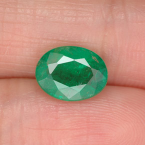 Esmeralda verde natural 1,56ct, corte oval, SI