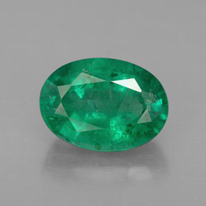 Esmeralda verde natural 2,81ct, corte oval, VS-SI