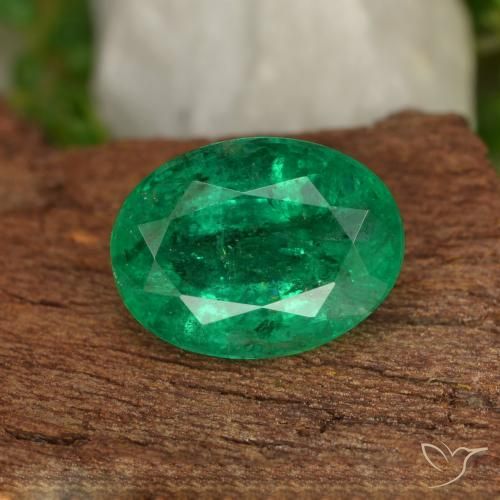 Esmeralda Verde médio Natural 1.52ct, oval, SI-I1