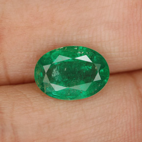 Esmeralda verde natural 1,60ct, corte oval, SI-I1