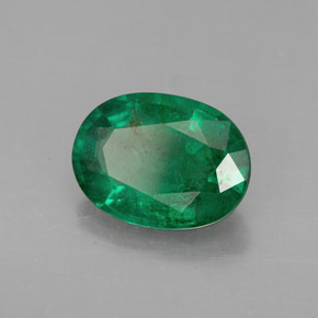 Esmeralda verde natural 2,67ct, corte oval, VS