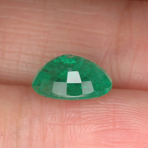 Esmeralda verde natural 1,85ct, corte oval, SI-I1