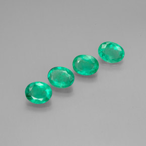 Pedras preciosas de esmeralda verde natural de  ct, corte oval, SI