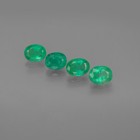 Pedras preciosas de esmeralda verde natural de  ct, corte oval, SI