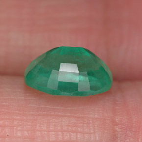 Esmeralda verde natural 1,87ct, corte oval, SI