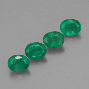 Pedras preciosas de esmeralda verde natural de  ct, corte oval, VS-SI