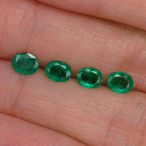 Pedras preciosas de esmeralda verde natural de  ct, corte oval, VS-SI