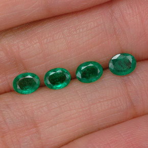 Pedras preciosas de esmeralda verde natural de  ct, corte oval, VS-SI