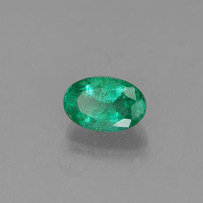 Esmeralda verde natural 0,49ct, corte oval, SI