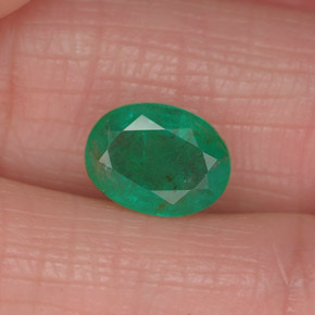 Esmeralda verde natural 1,25ct, corte oval, I1