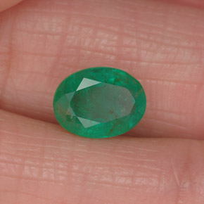 Esmeralda verde natural 1,25ct, corte oval, I1