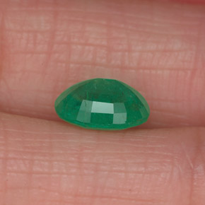 Esmeralda verde natural 1,25ct, corte oval, I1
