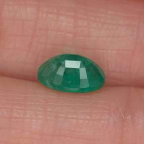 Esmeralda verde natural 1,27ct, corte oval, I1