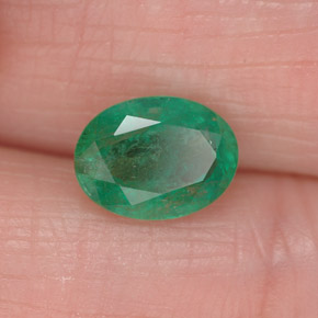 Esmeralda verde natural 1,26ct, corte oval, I1