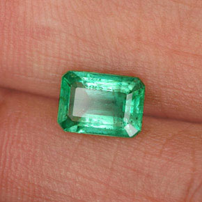 Esmeralda verde natural 0,73ct, corte esmeralda, SI-I1