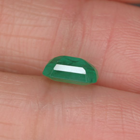 Esmeralda verde natural 0,86ct, corte esmeralda, I1