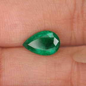 Esmeralda verde natural 0,98ct, formato de pêra, VS-SI