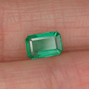 Esmeralda verde natural 0,56ct, corte esmeralda, SI-I1